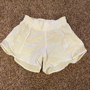 Lululemon Hotty hot shorts in white size 2